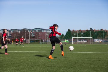 Bild 118 - B-Juniorinnen SG Weststeinburg/Bei - SV Fisia 03 : Ergebnis: 1:2